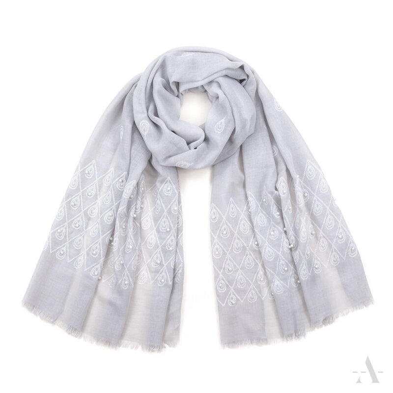 Women's scarf with embroidery and pearls SZ18423 Art Of Polo Women's scarf with embroidery and pearls SZ18423 Art Of Polo